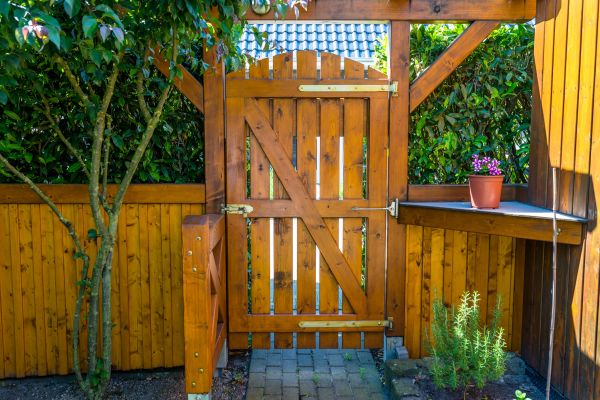 Wood Gate Repair in Sioux Falls