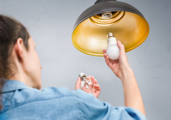 Light Bulb Replacement in Sioux Falls