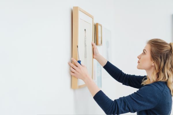 Picture Hanging Service in Sioux Falls