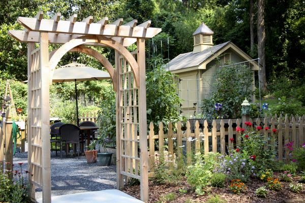 Trellis Mounting in Sioux Falls